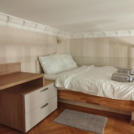 Lubert Apartmany S.R.O Прага Экстерьер фото